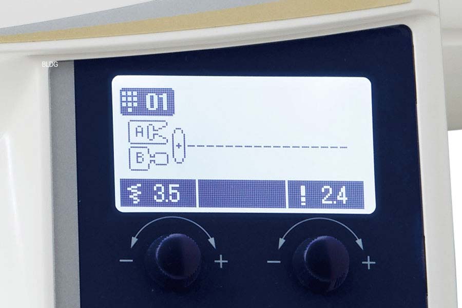 Juki HZL-DX7 - Display